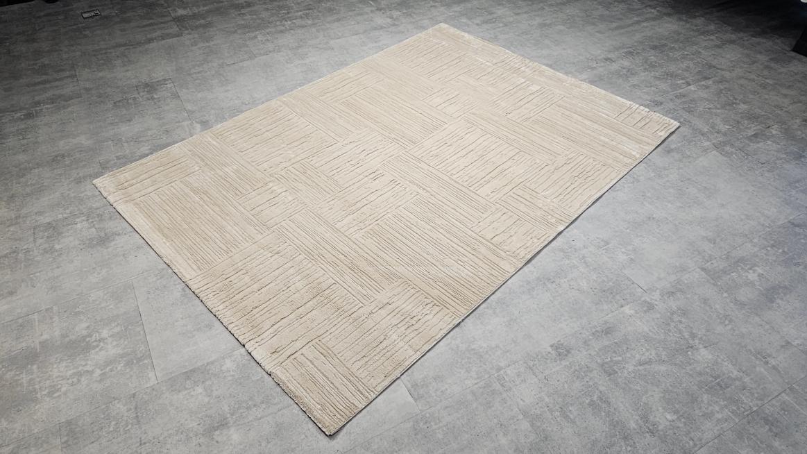 Rug LUMI / 17927 J01 / 170x240cm